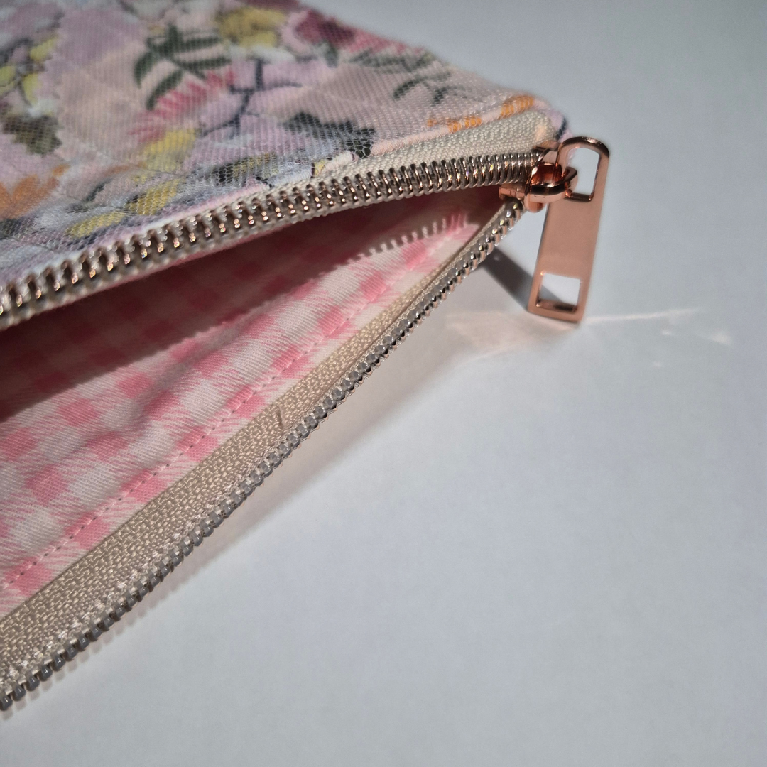 Aneka Confetti Pouch