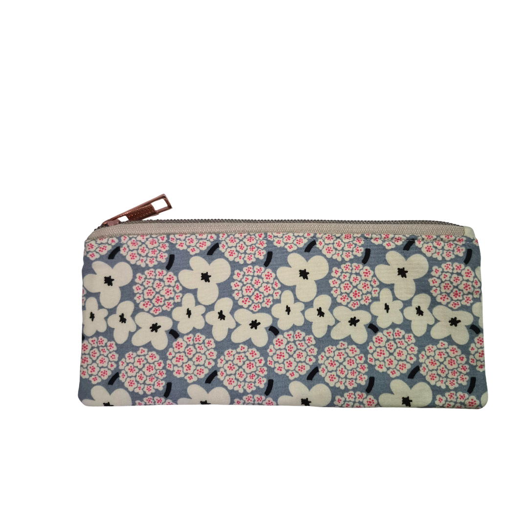 Aki Slim Pouch