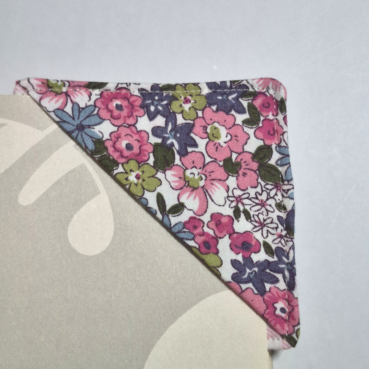 Allie Fabric Corner Bookmark - Pink