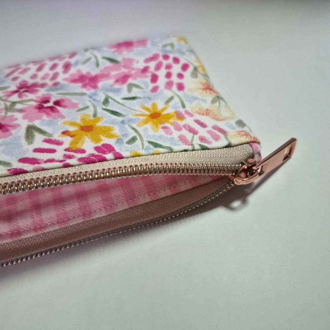 Estelle Essentials Pouch