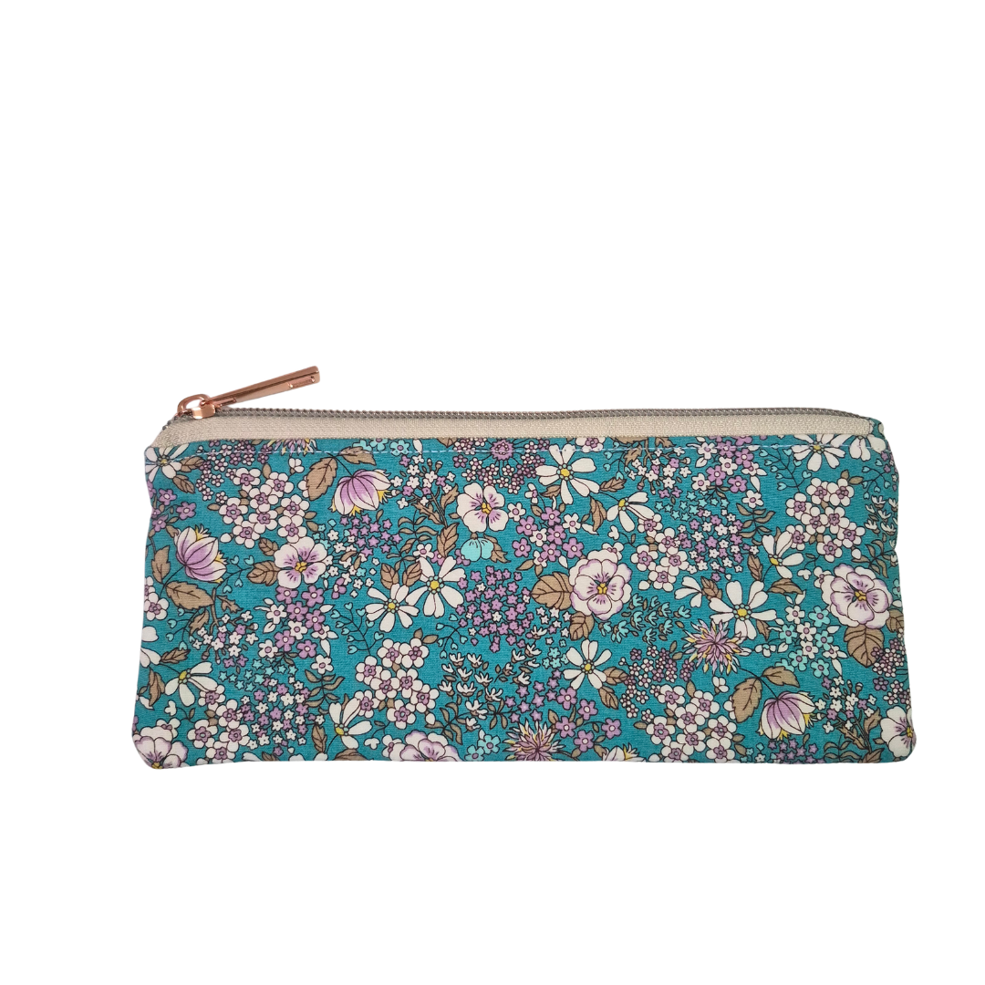 Nira Slim Pouch